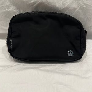 LULULEMON BELT BAG 1L